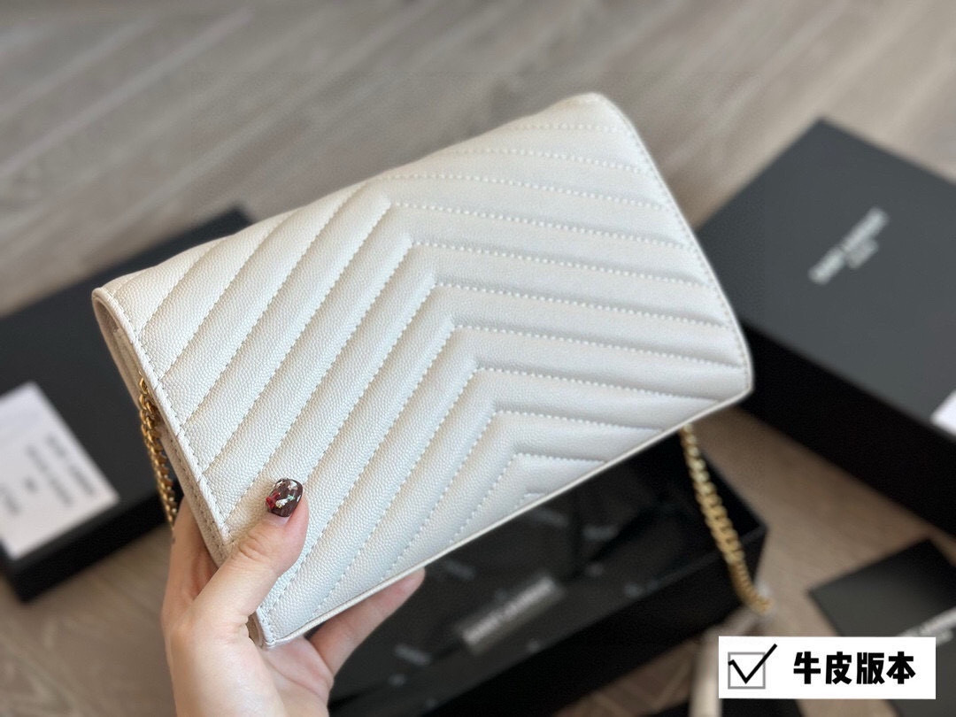 YSL Gold Logo-Accented Bag 088