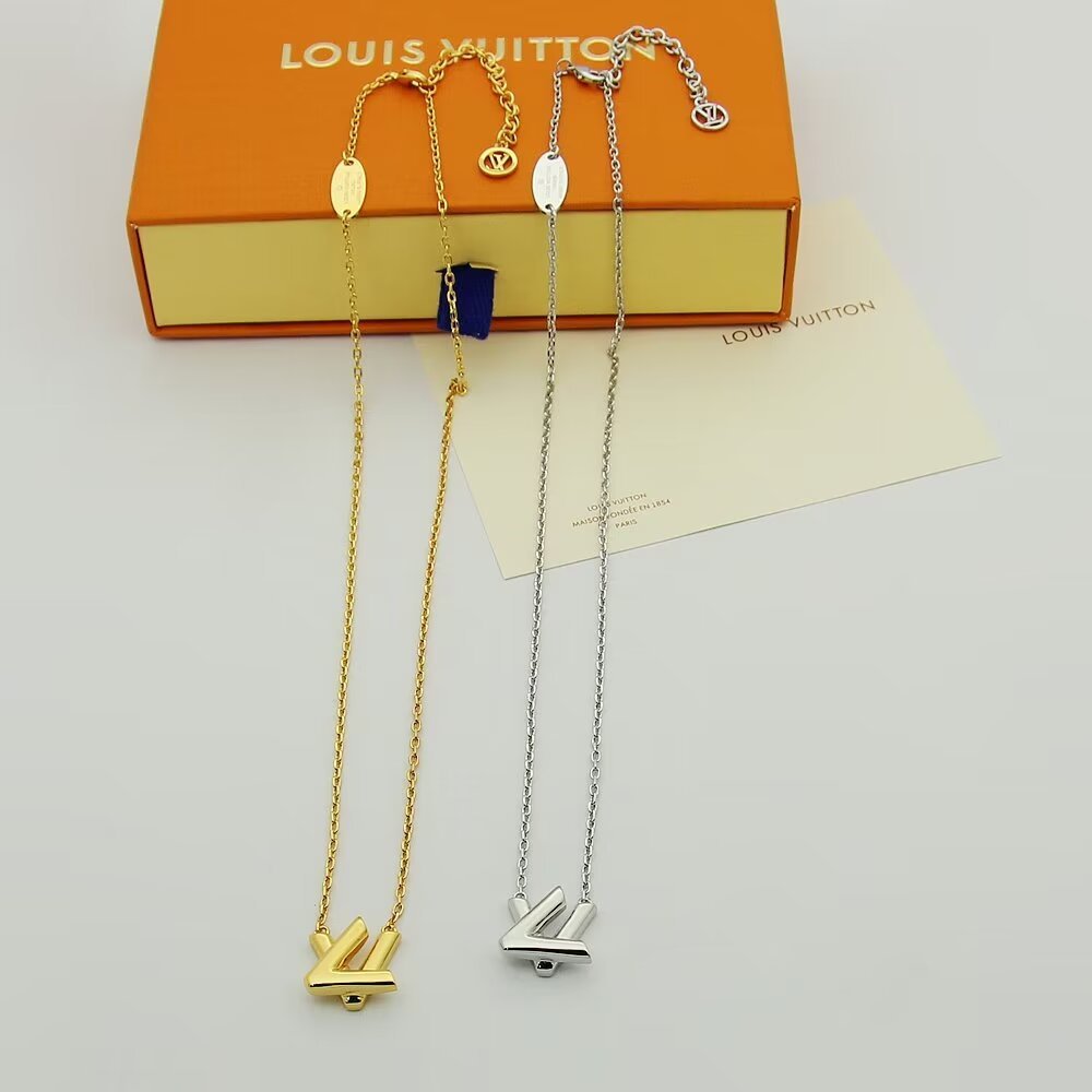 LV Silver Geometric Necklace 087