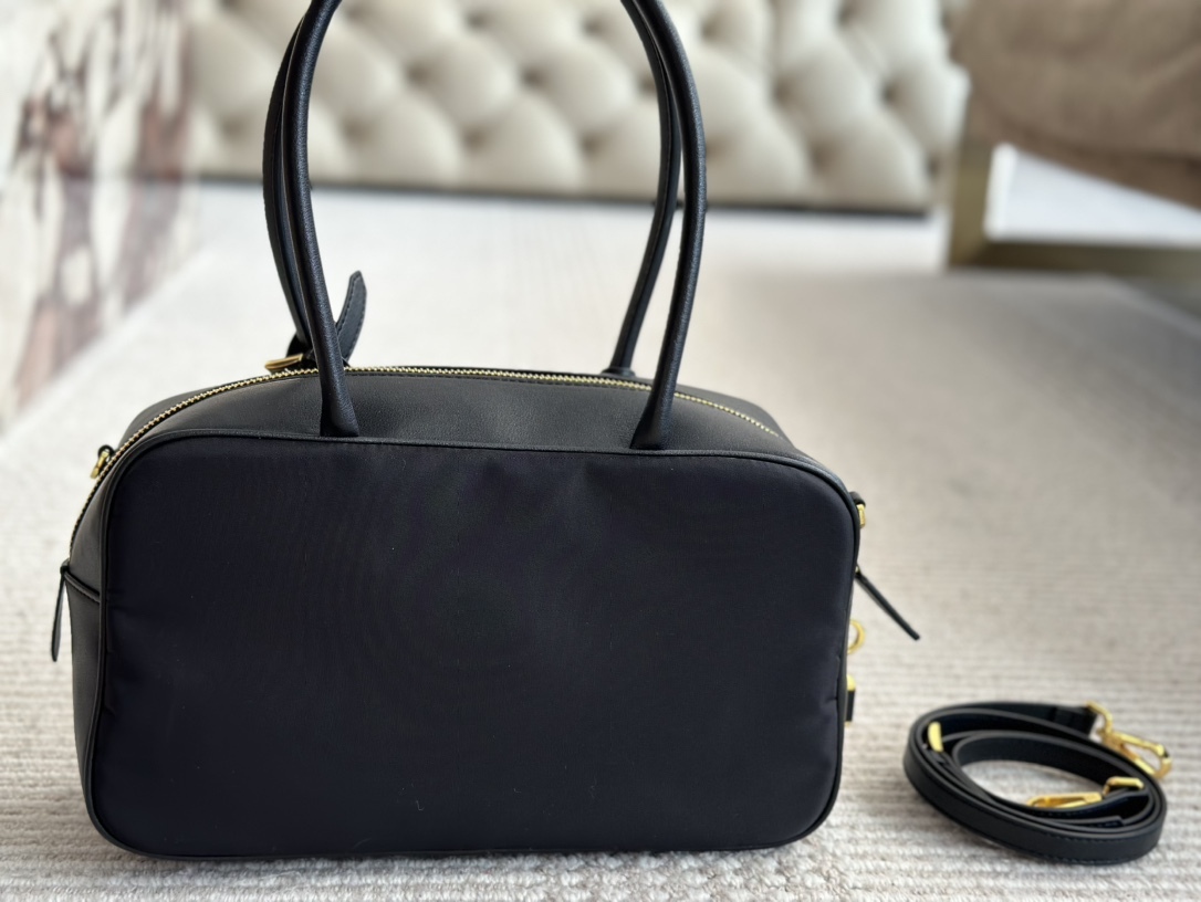 Prada Gold Logo-Accented Bag 070