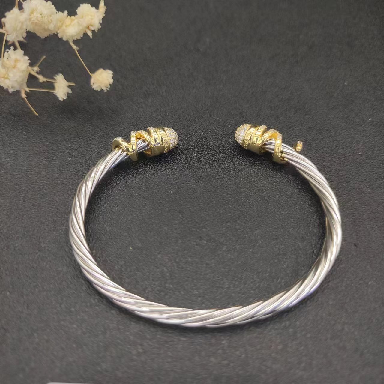 David Yurman Silver Logo-Accented Bracelet 005