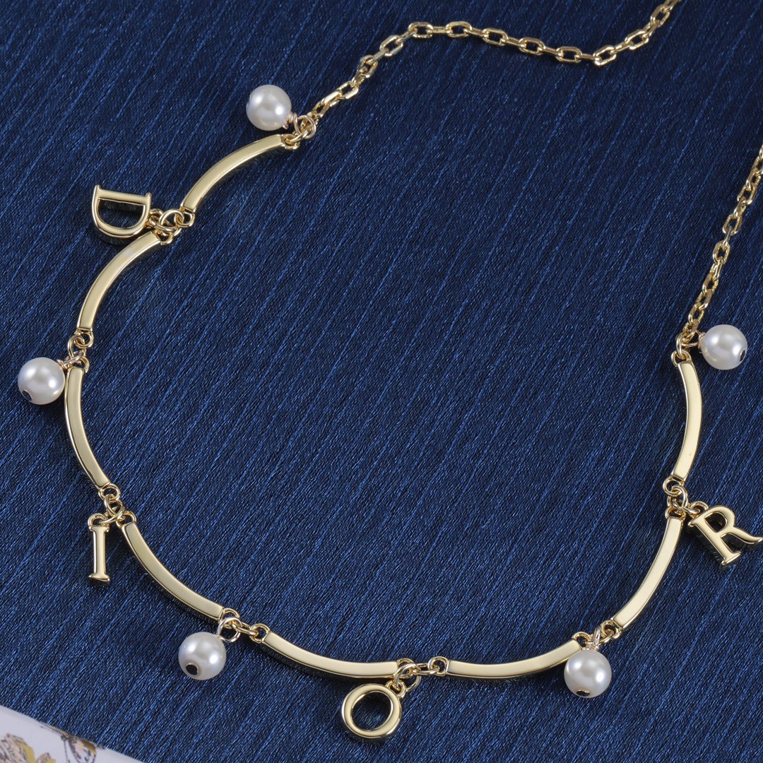 Dior Silver Vintage-Inspired Necklace 052