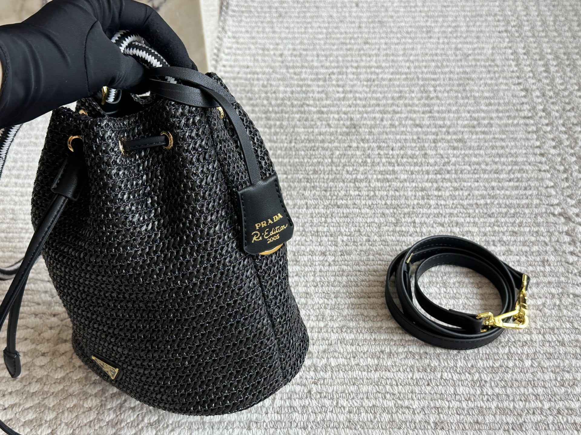 prada bag hobo 013