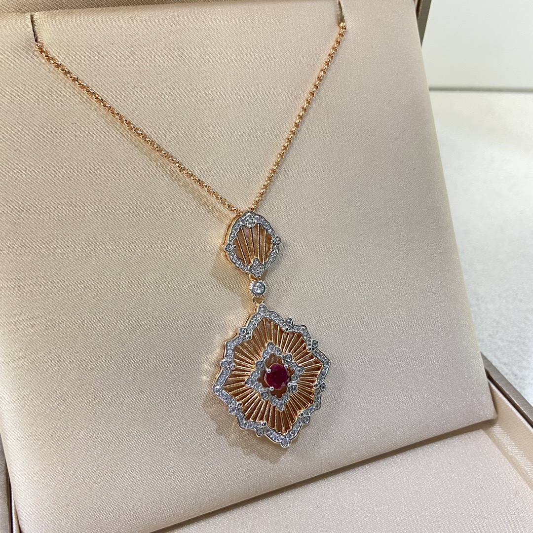 Buccellati Rose Gold Vintage-Inspired Necklace 019