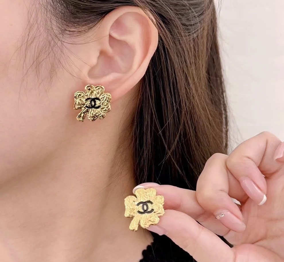 Chanel Rose Gold Vintage-Inspired Earrings 013