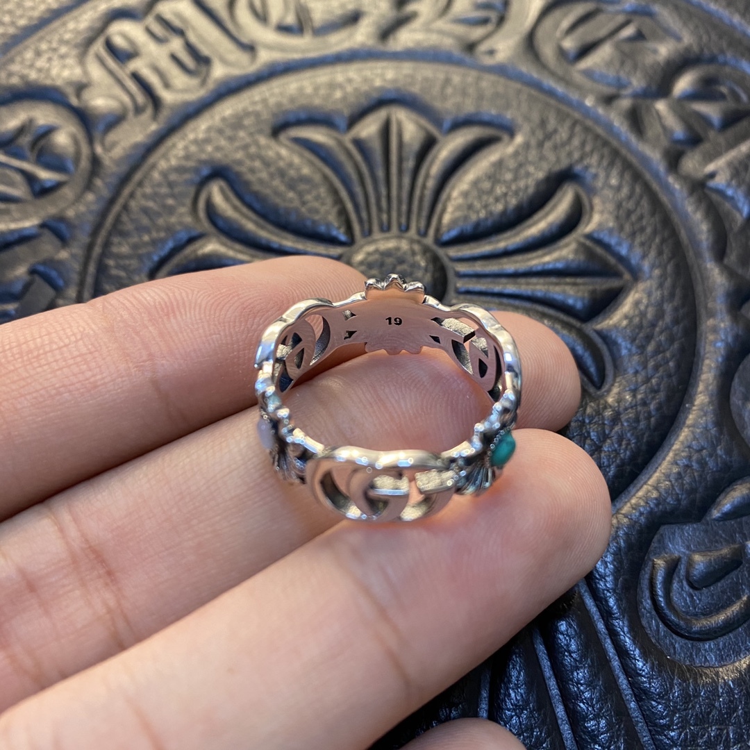 Gucci Silver Vintage-Inspired Ring 522