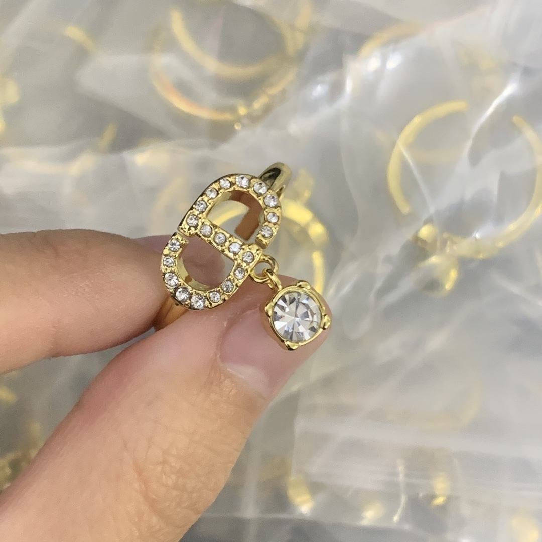 Dior Rose Gold Vintage-Inspired Ring 190
