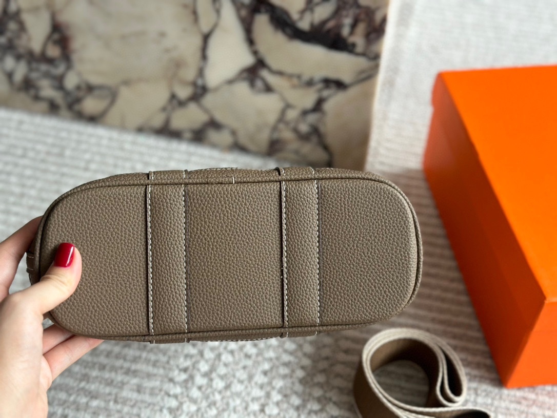 Hermes h garden Beige Quilted Bag 276