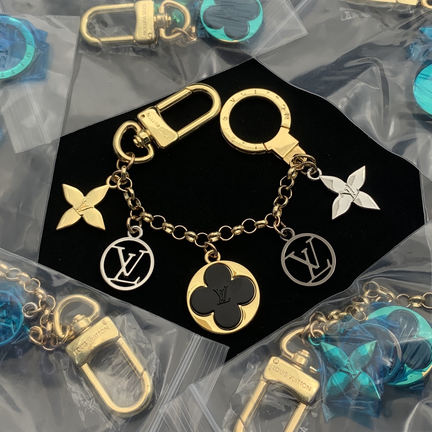LV Gold Vintage-Inspired Keychain 1176