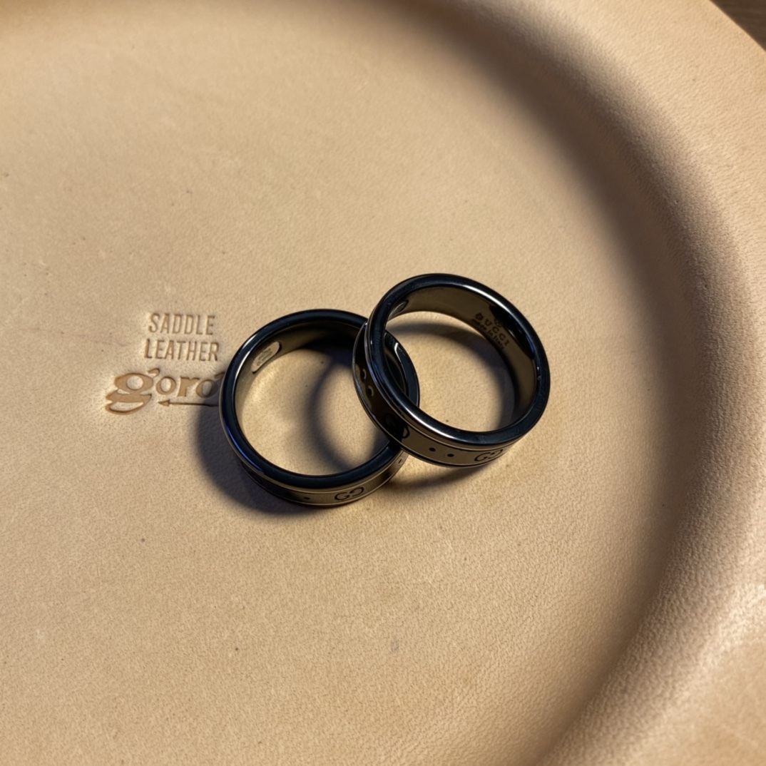 Gucci Silver Logo-Accented Ring 019