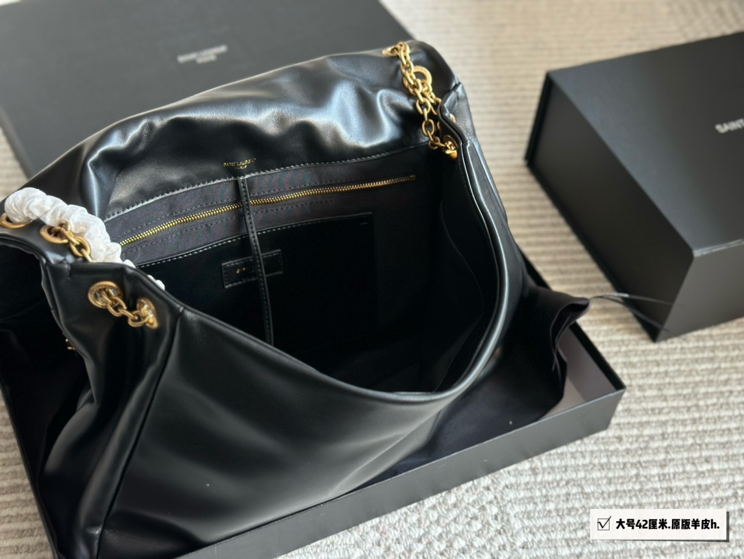YSL Gold Logo-Accented Bag 158