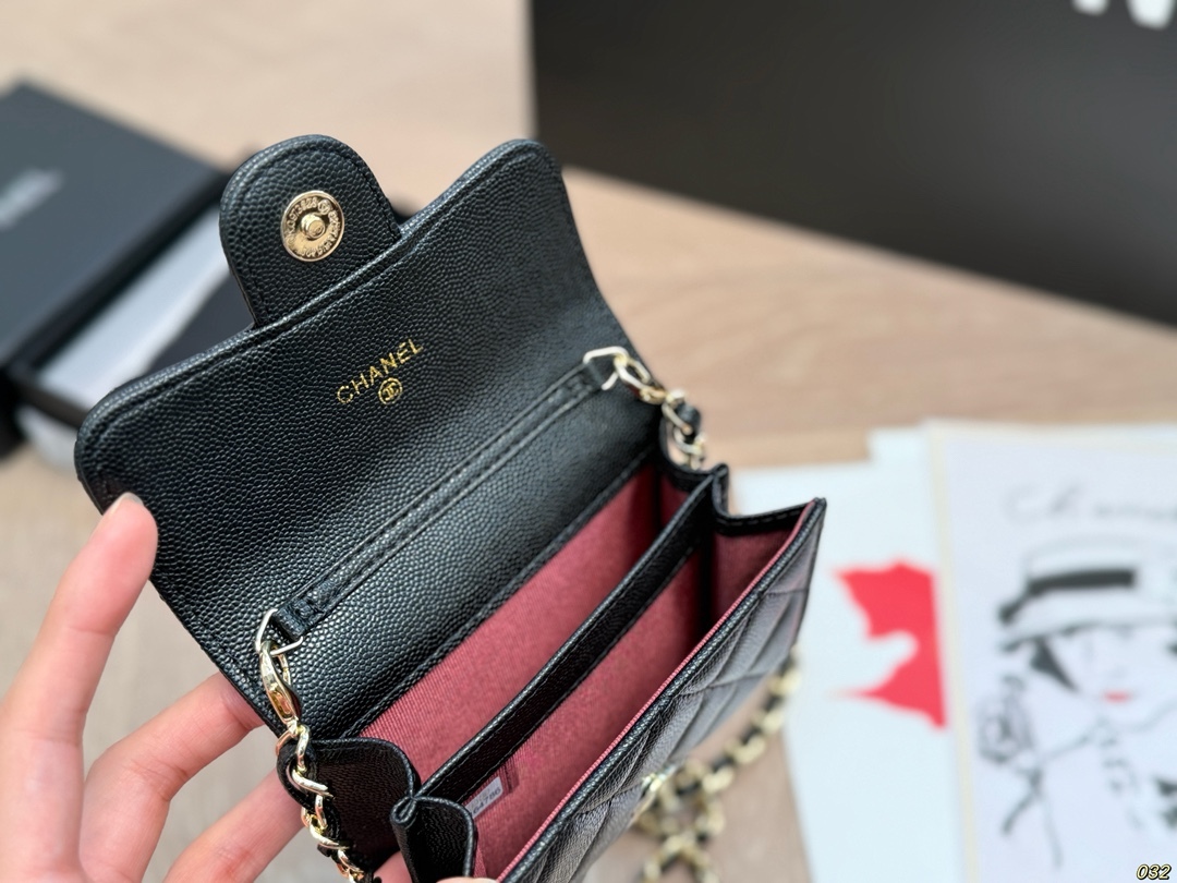 Quilted First-Layer Cowhide Mini Flap Bag with Chain Strap Chanel Silver Logo-Accented Bag 1410