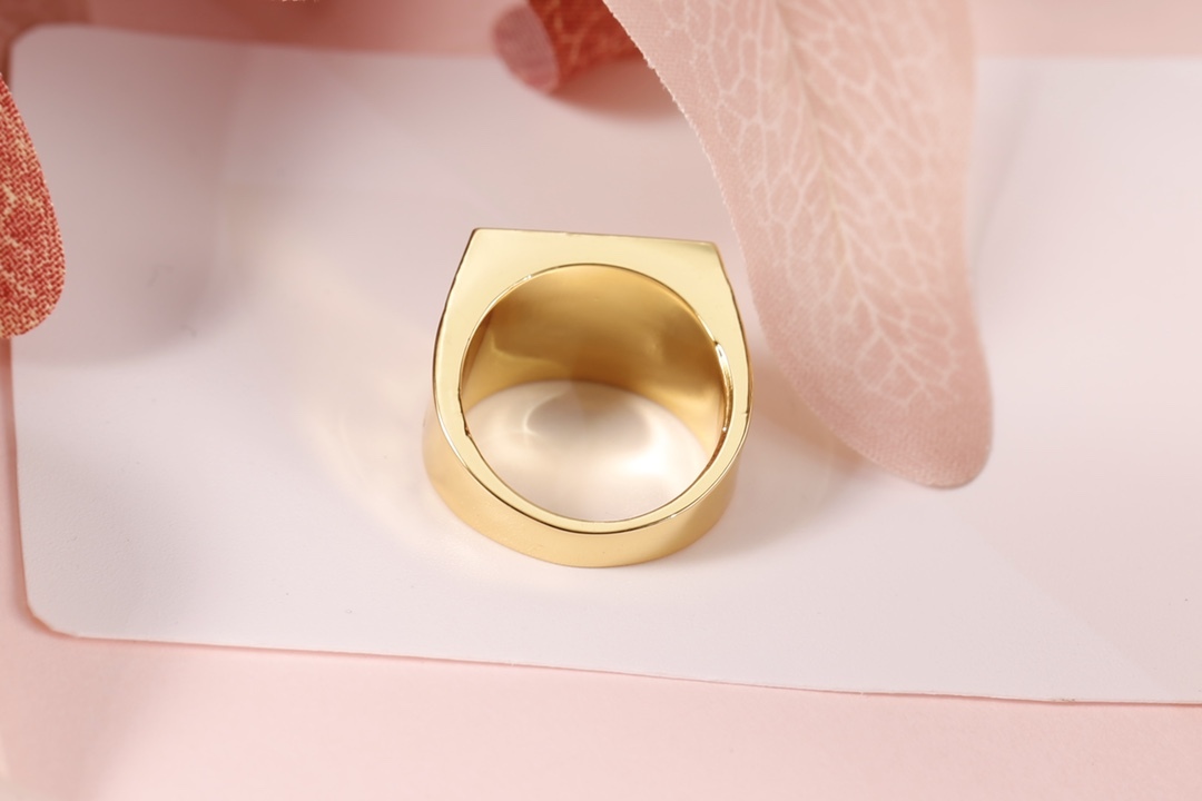 LV Rose Gold Logo-Accented ring131