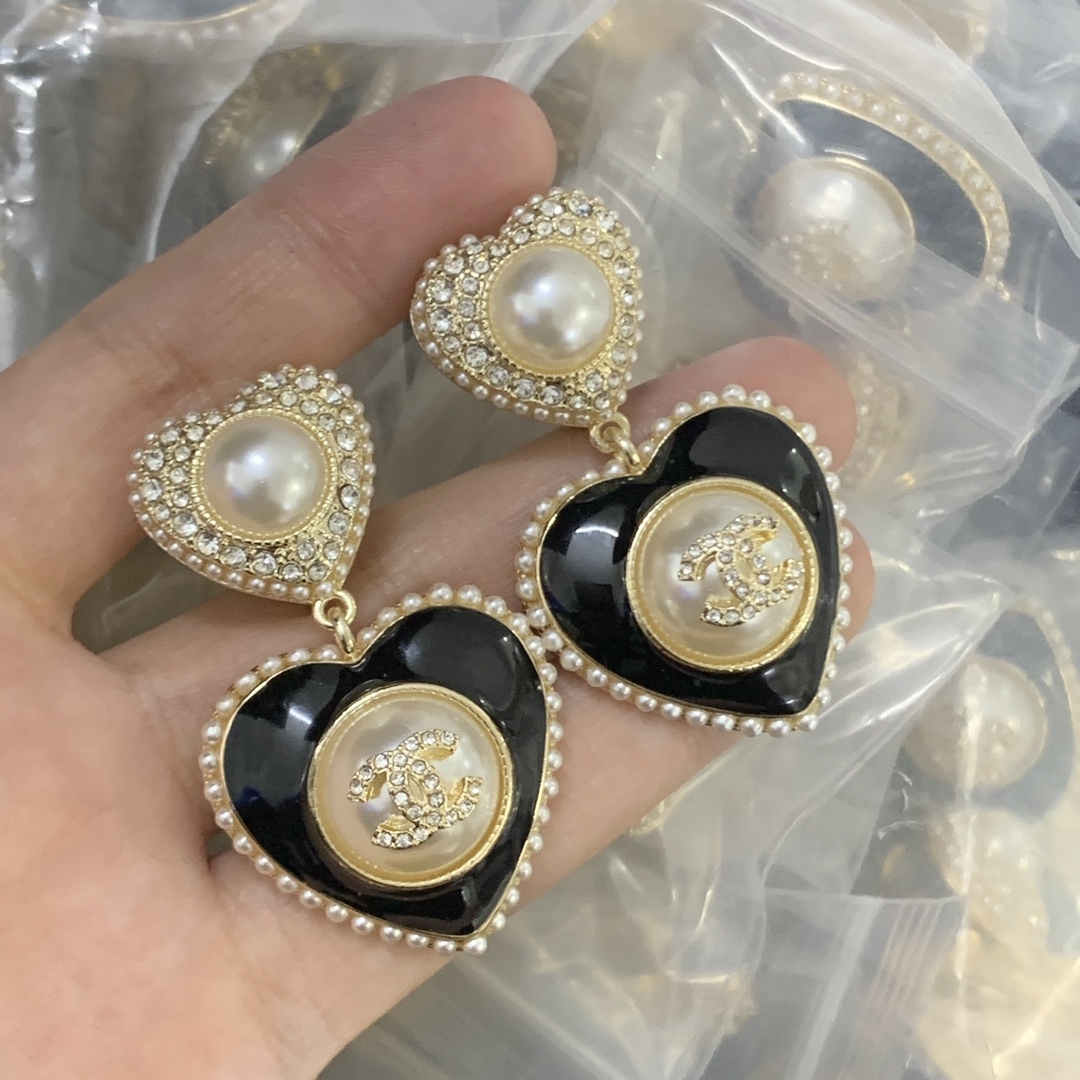 Chanel Silver Vintage-Inspired Earrings 483