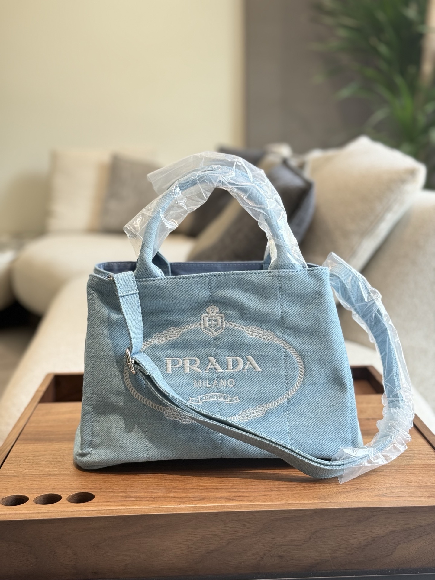Prada Blue Vintage-Inspired Bag 018