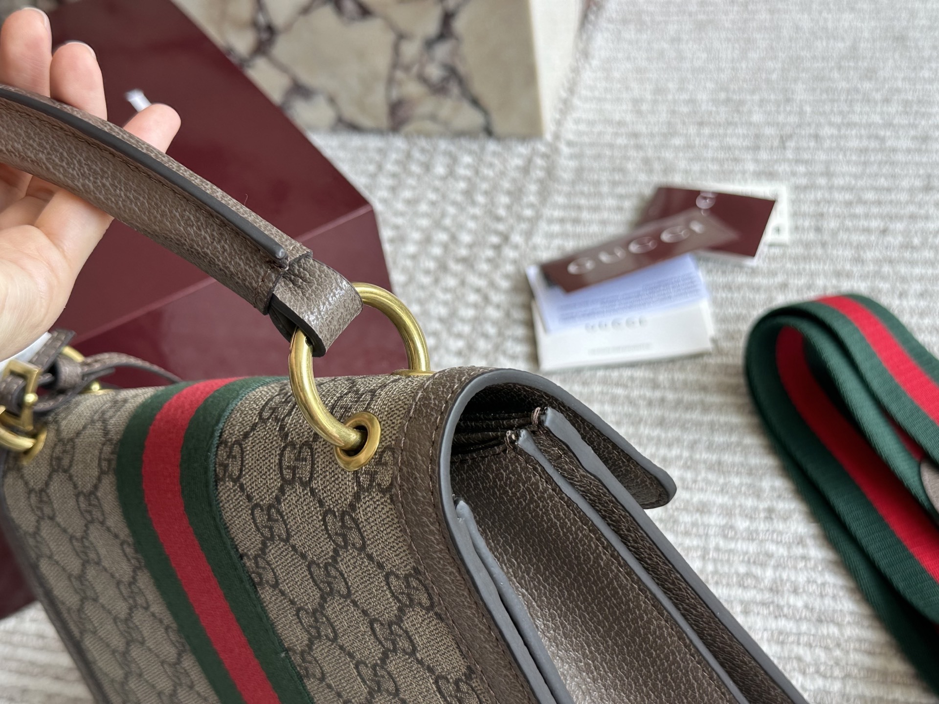Gucci Silver Vintage-Inspired Bag 559