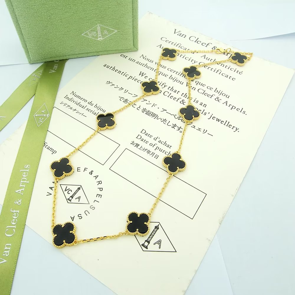 Van Cleef Gold Vintage-Inspired Necklace 052