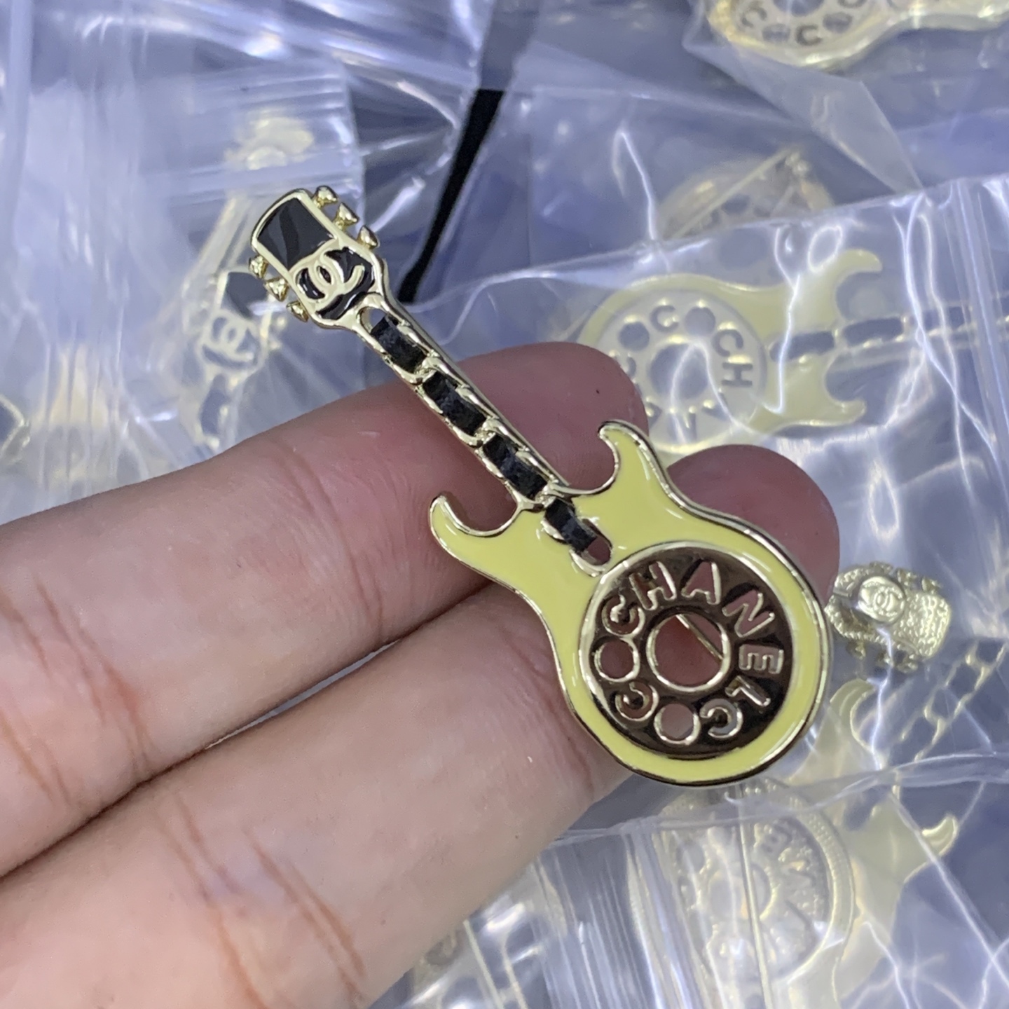 Chanel Rose Gold Vintage-Inspired Brooch 1126