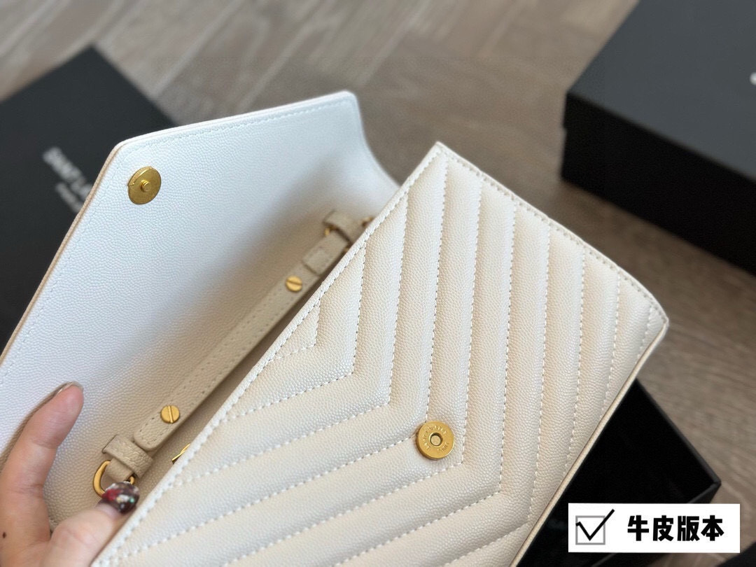 YSL Gold Logo-Accented Bag 088