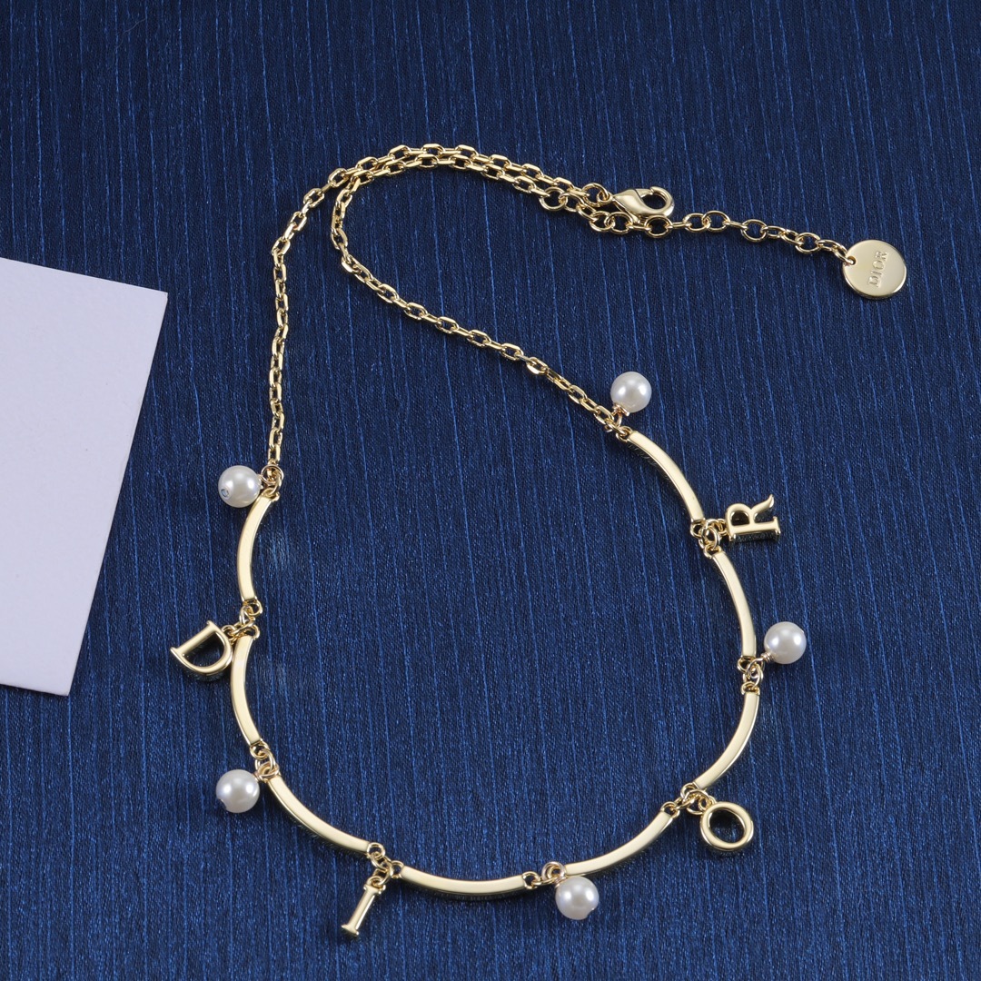 Dior Silver Vintage-Inspired Necklace 052