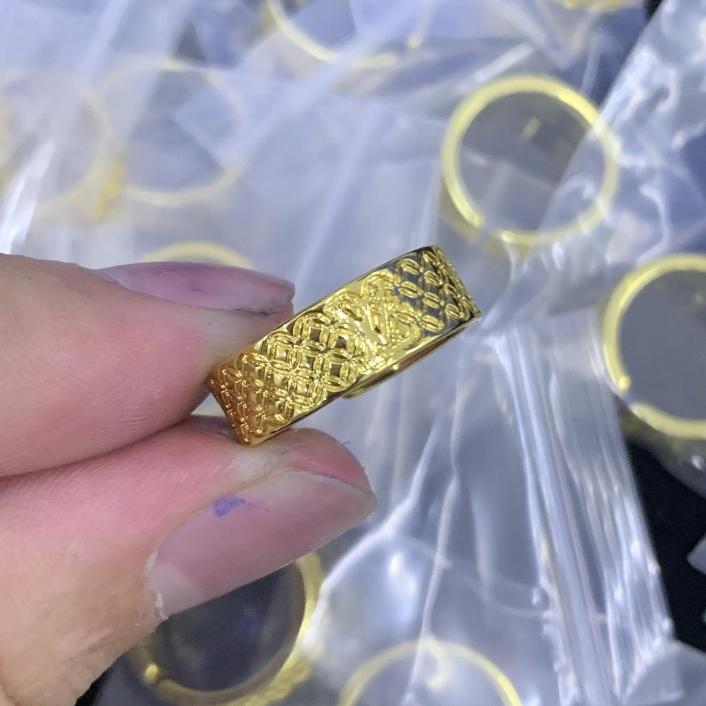 LV Gold Textured Ring 1004