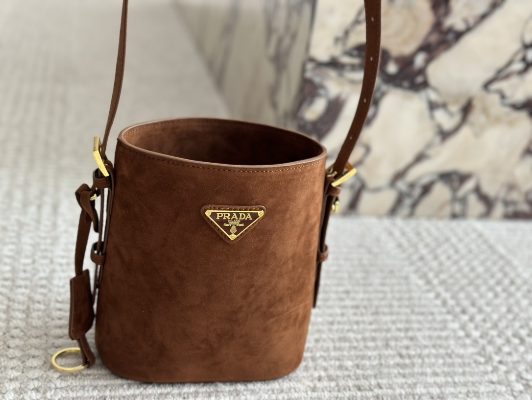 Prada Brown Vintage-Inspired Bag 053