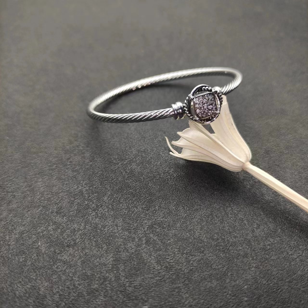 David Yurman Silver Romantic Bracelet 059