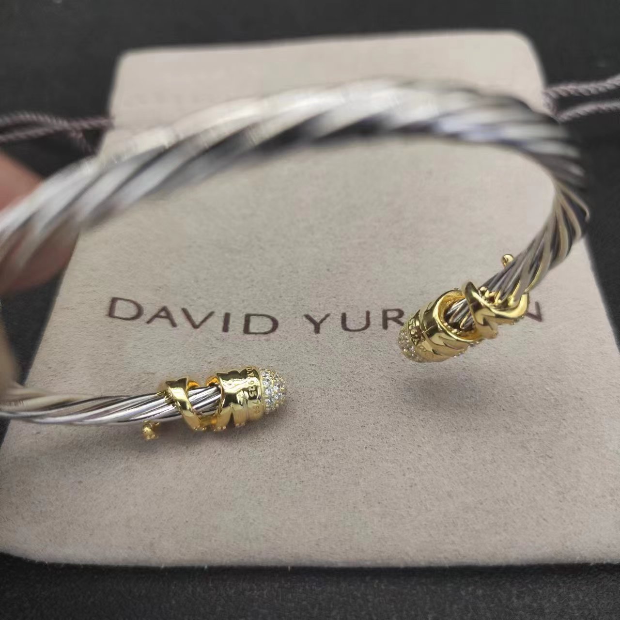 David Yurman Silver Logo-Accented Bracelet 005