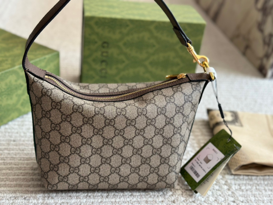 Gucci Green Quilted Bag 560