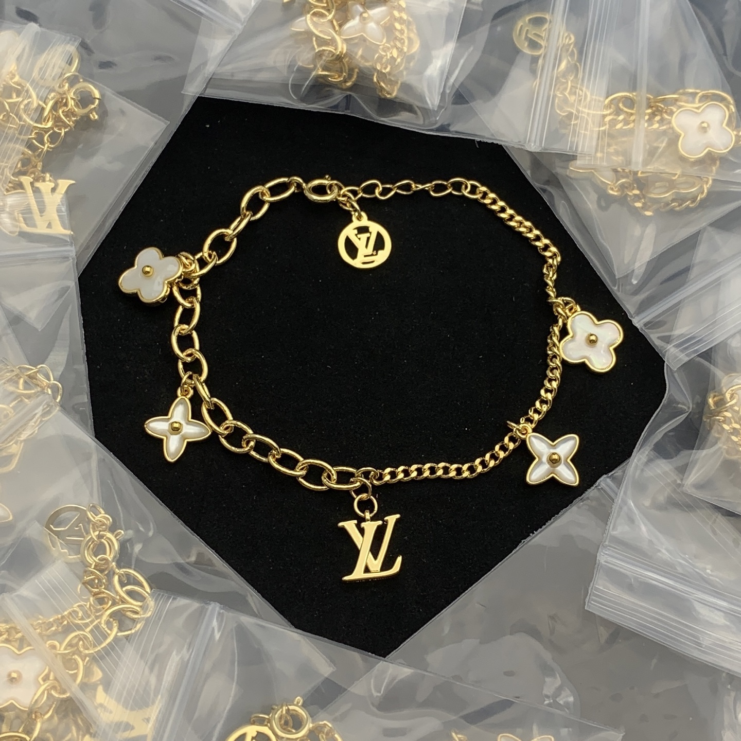LV Gold Vintage-Inspired Bracelet 772