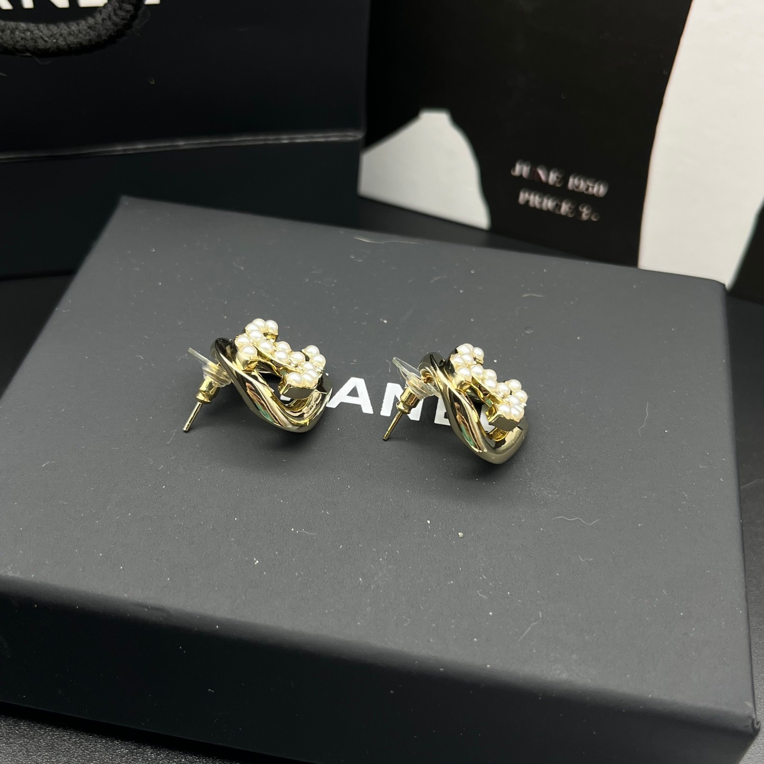 Chanel Silver Logo-Accented Earrings 017