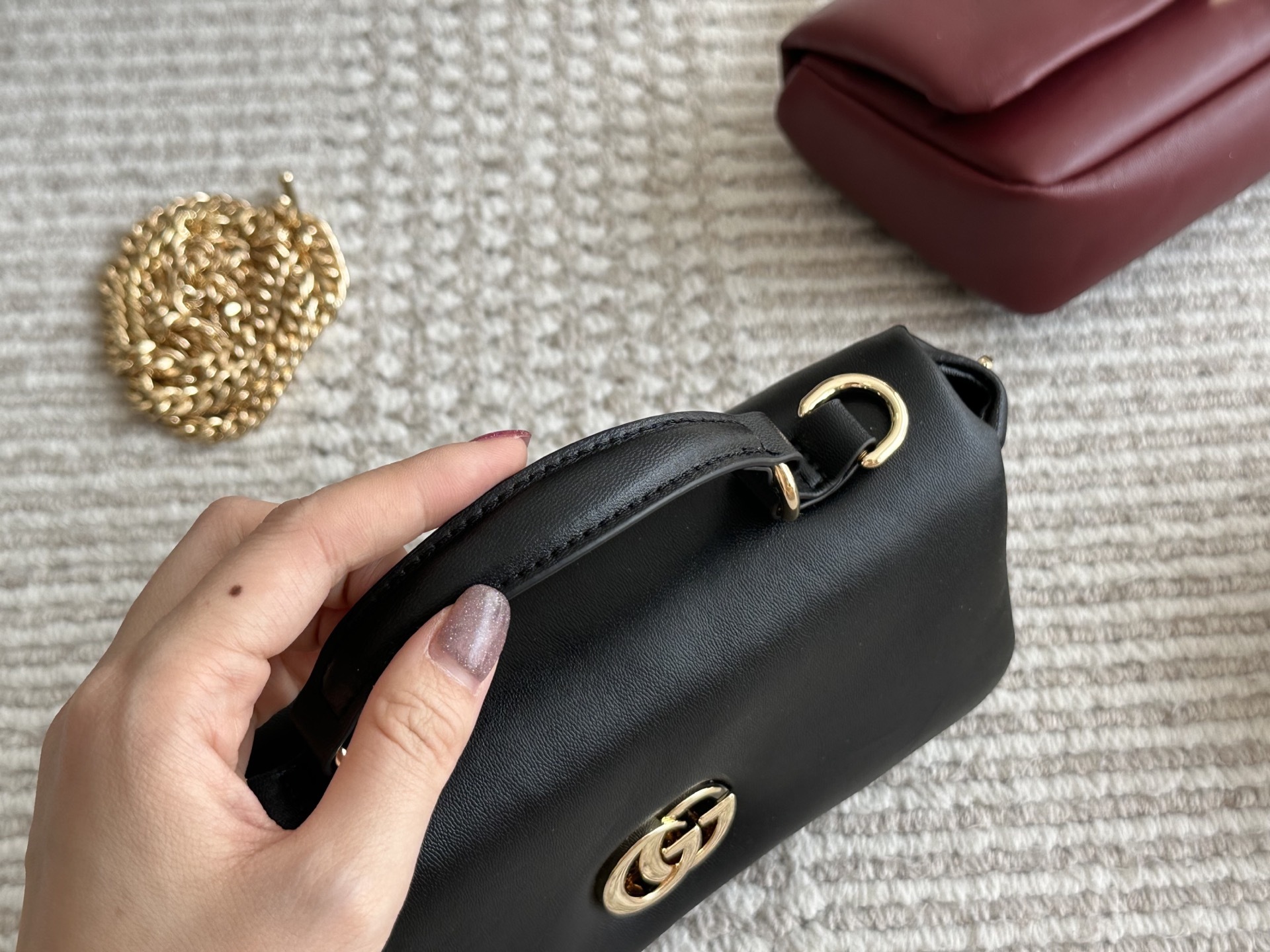 Gucci Gold Vintage-Inspired Bag 585