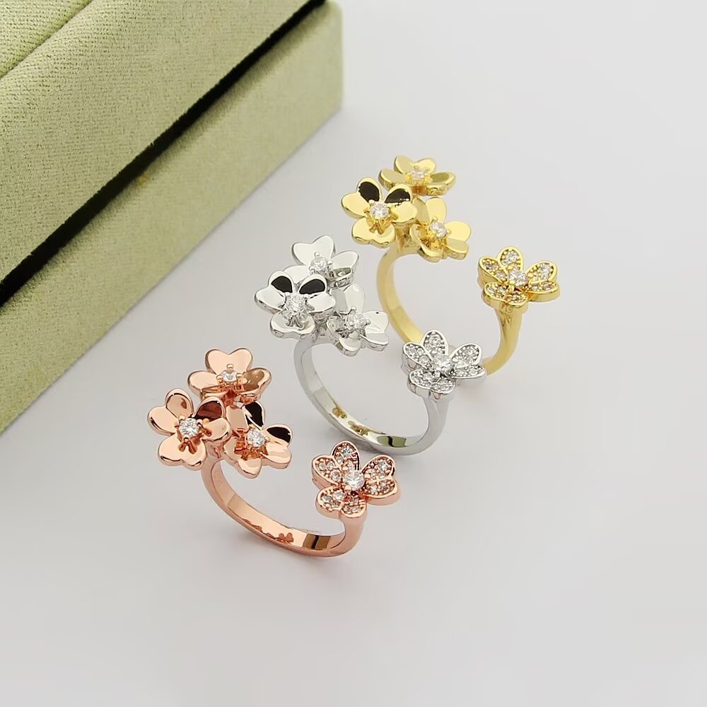 Van Cleef Rose Gold Romantic Ring 015
