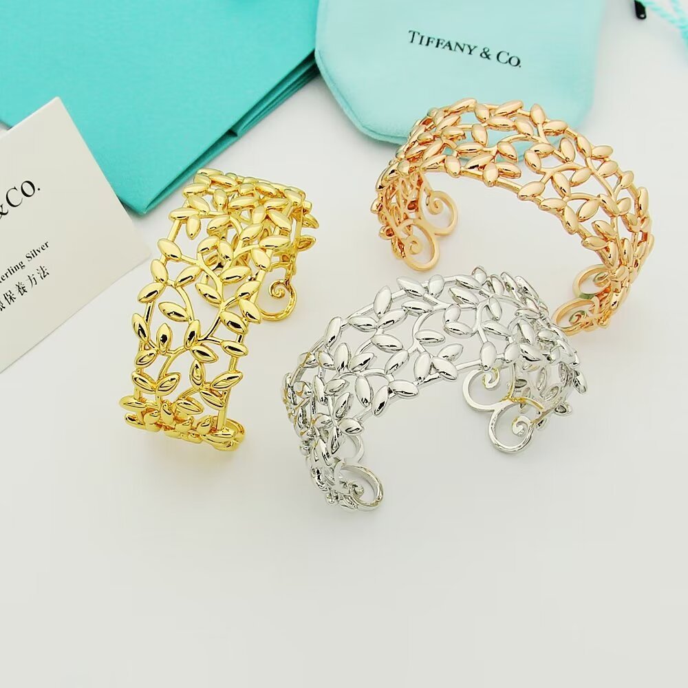 Tiffany Gold Vintage-Inspired Bracelet 231