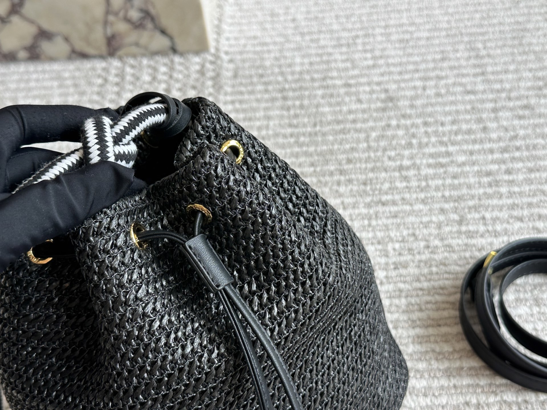 prada bag hobo 013