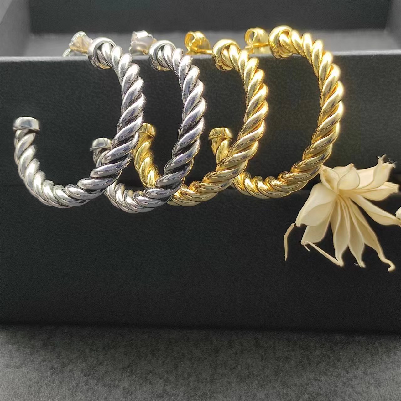 David Yurman Rose Gold Logo-Accented Earrings 222