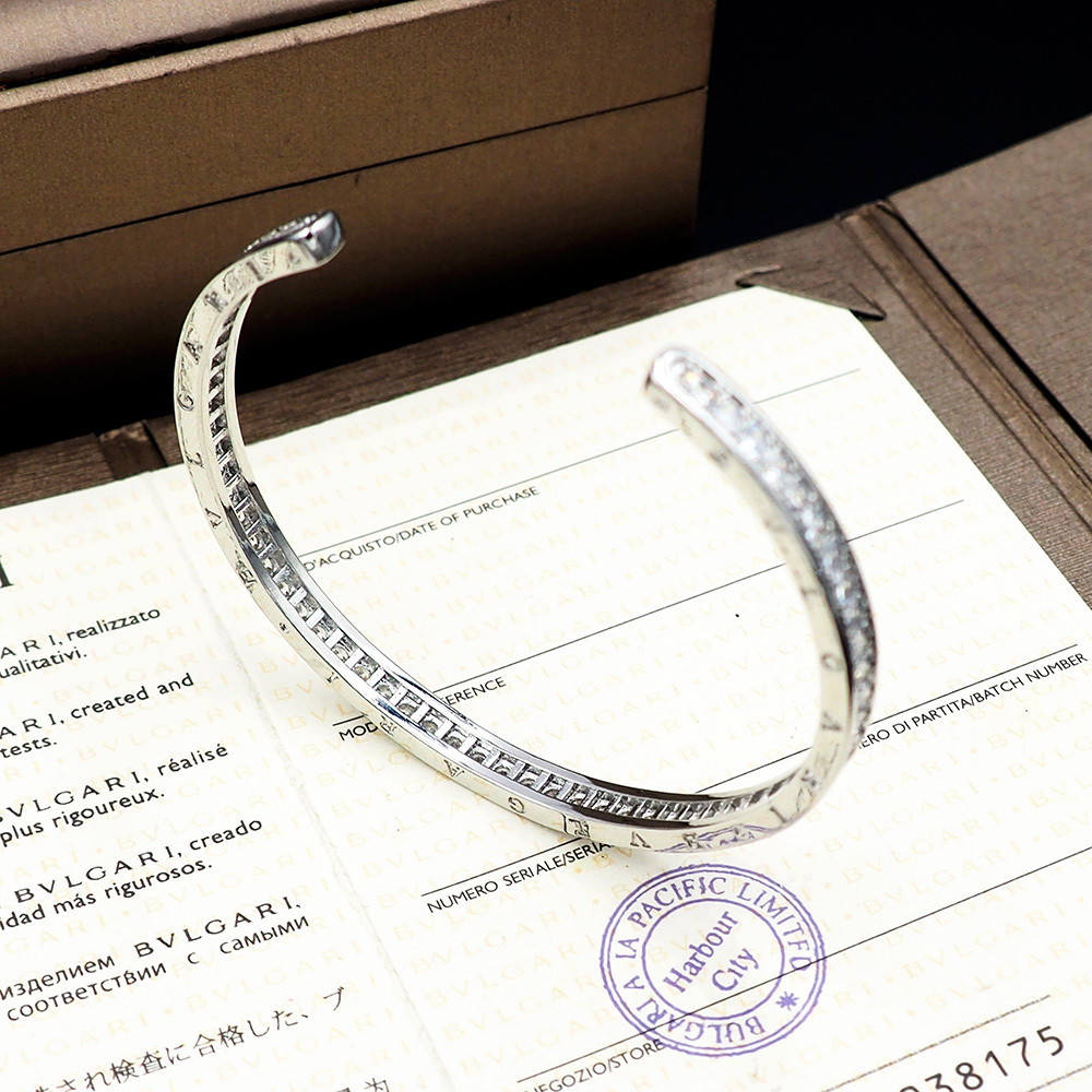 BVLGARI Silver Logo-Accented Bracelet 052