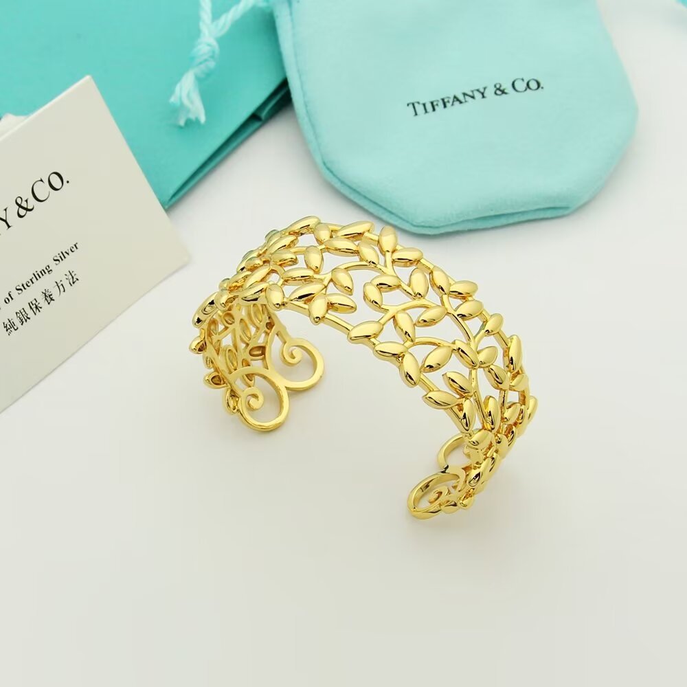 Tiffany Gold Vintage-Inspired Bracelet 231