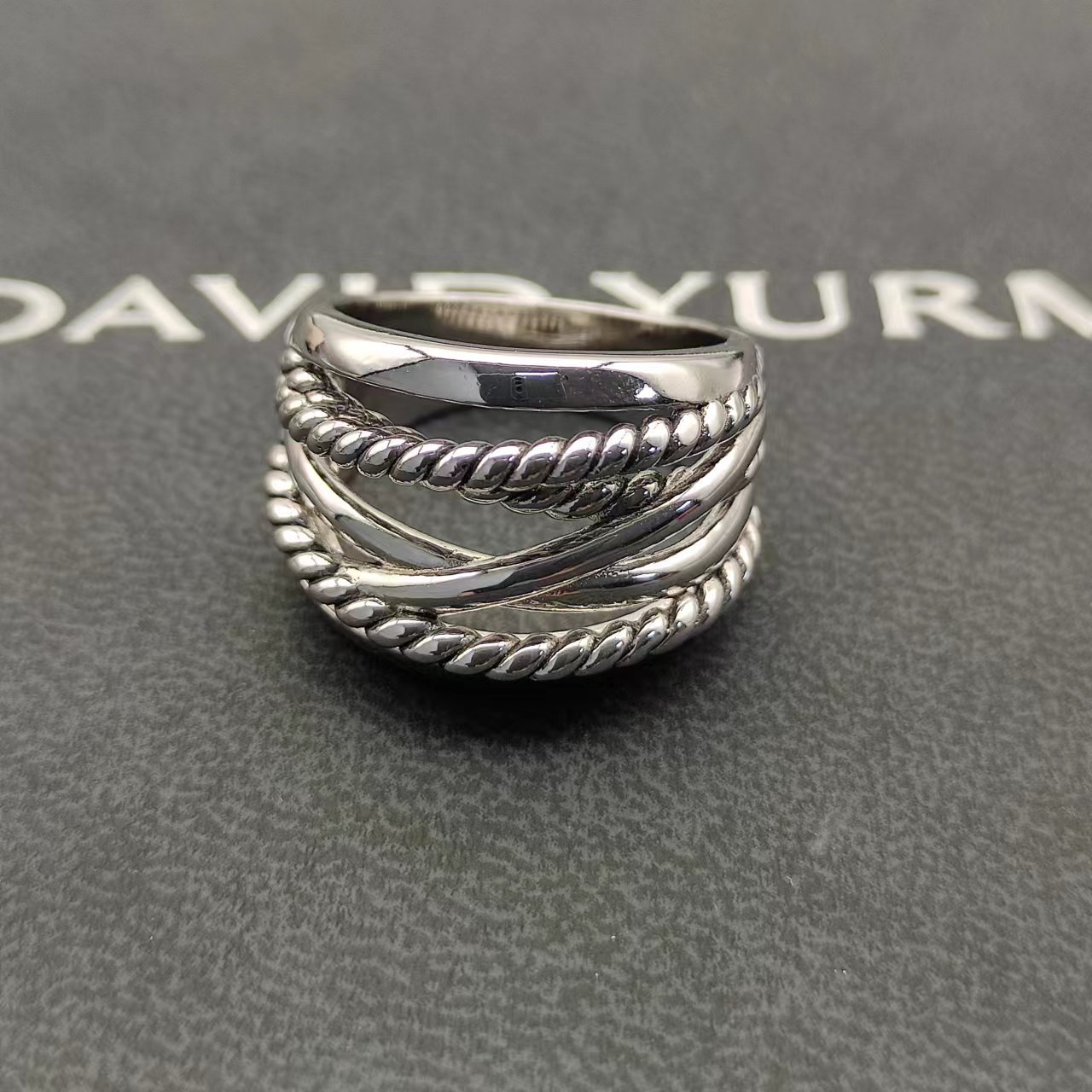 David Yurman Silver Logo-Accented Ring 288