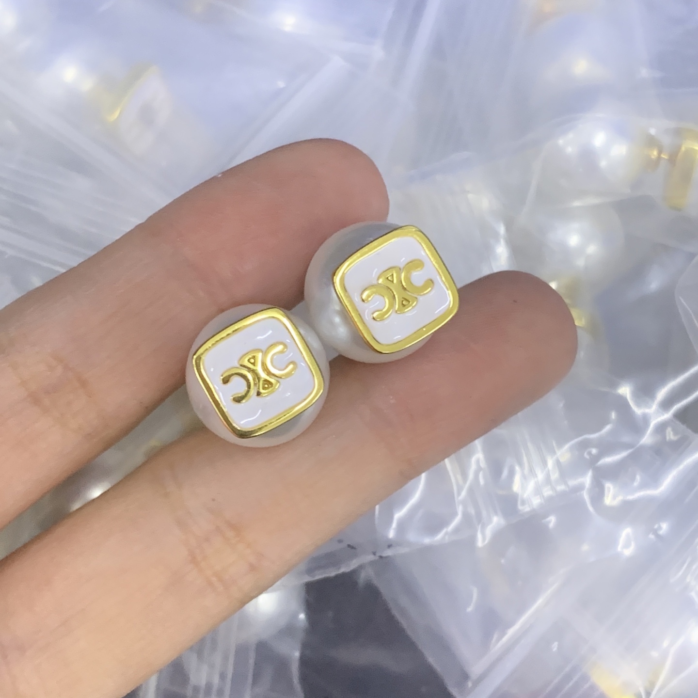 Celine Gold Logo-Accented Earrings 123