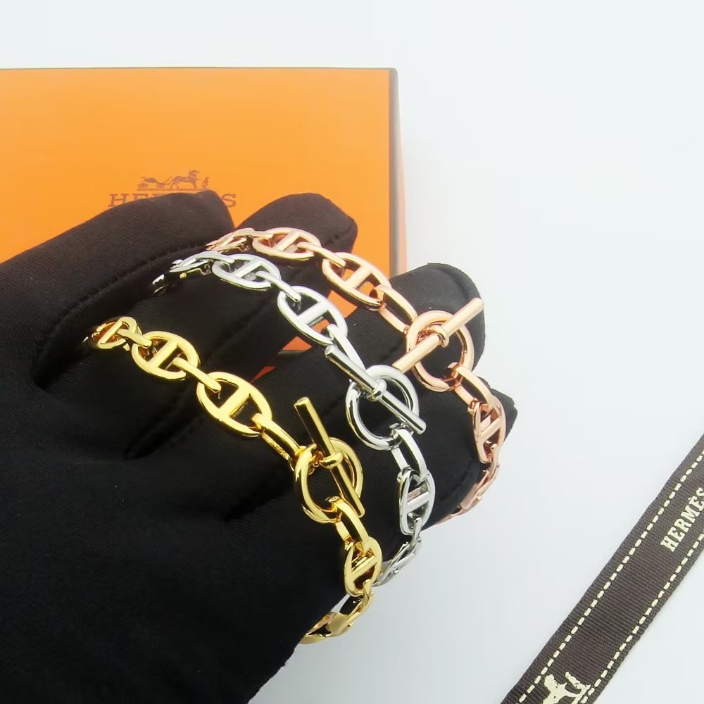 Hermes h Rose Gold Logo-Accented Bracelet 017