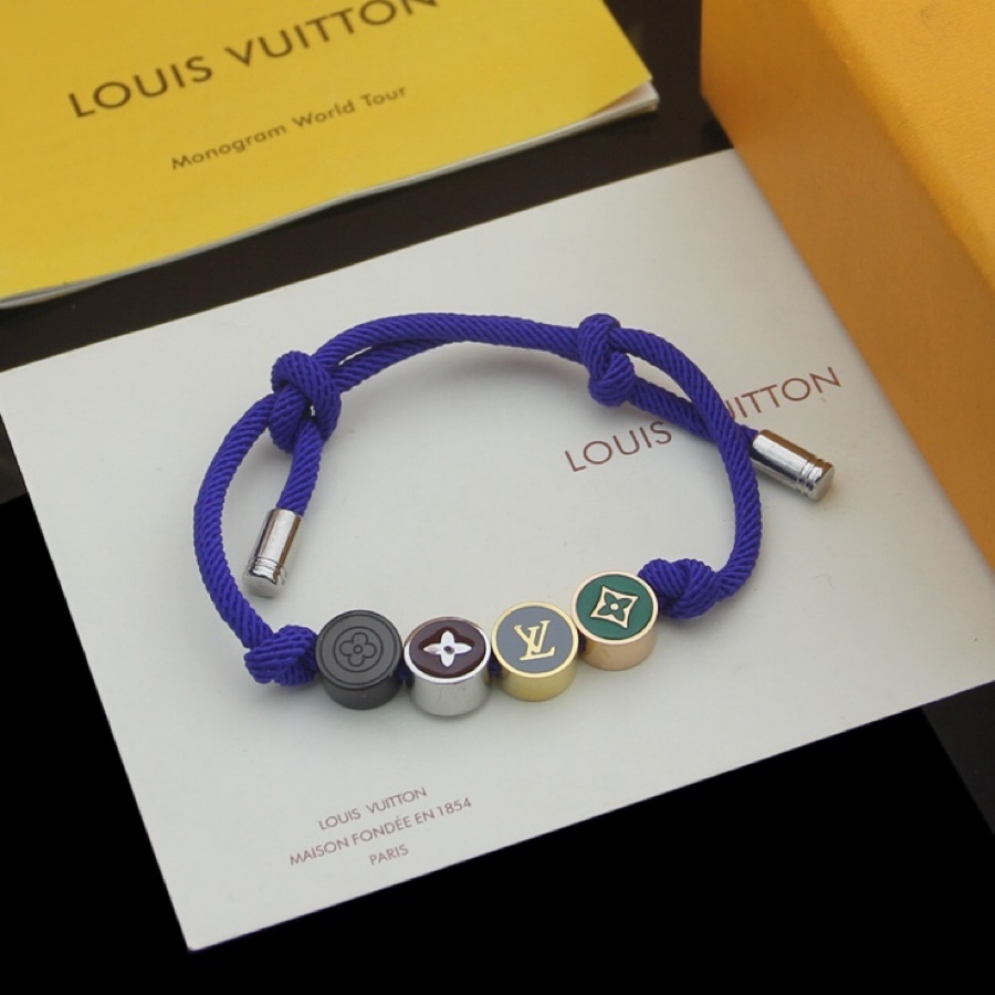 LV earrings 074
