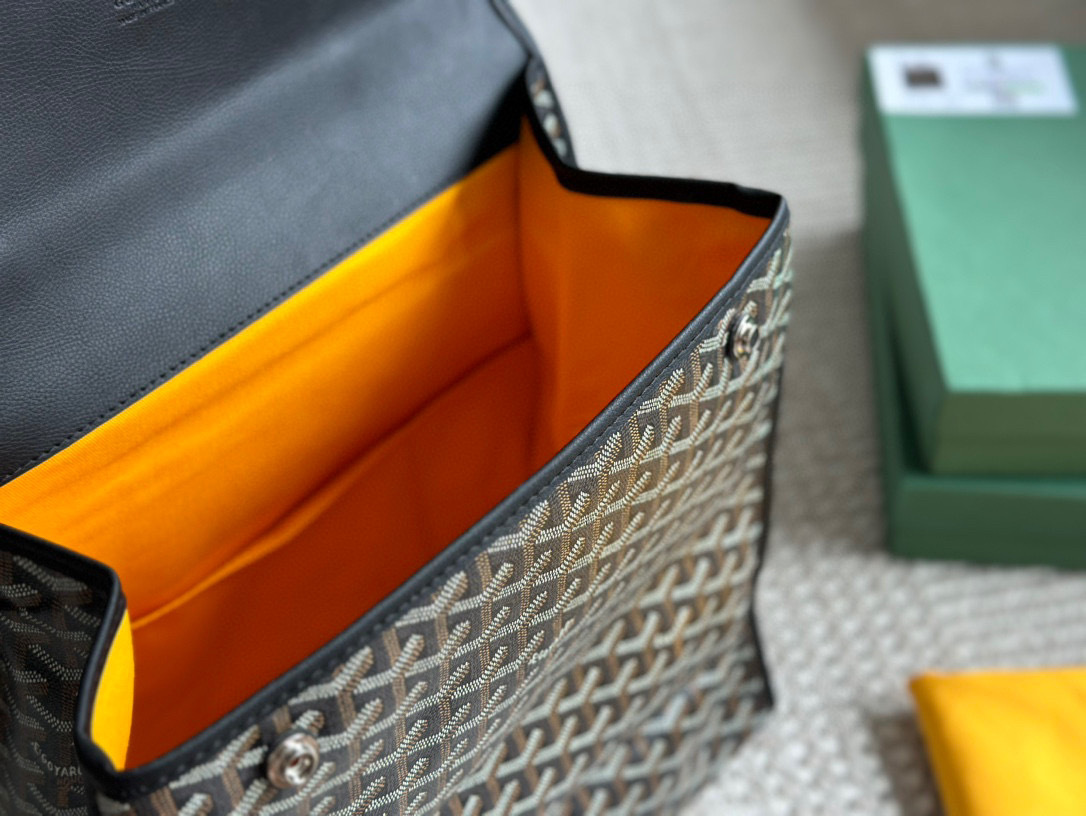 Goyard Gold Quilted Bag 015