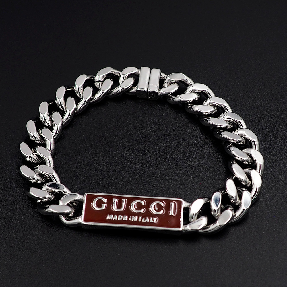Gucci Silver Logo-Accented Bracelet 034