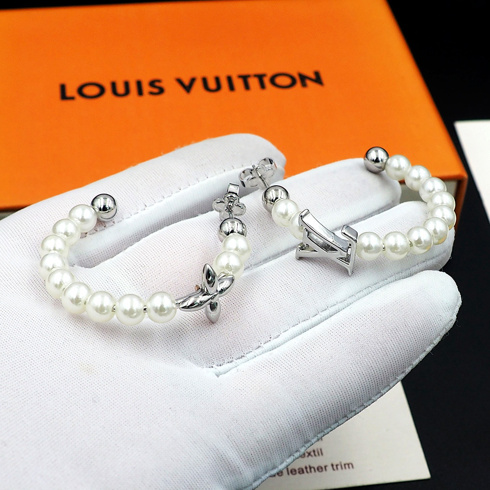 LV Silver Logo-Accented Earrings 301