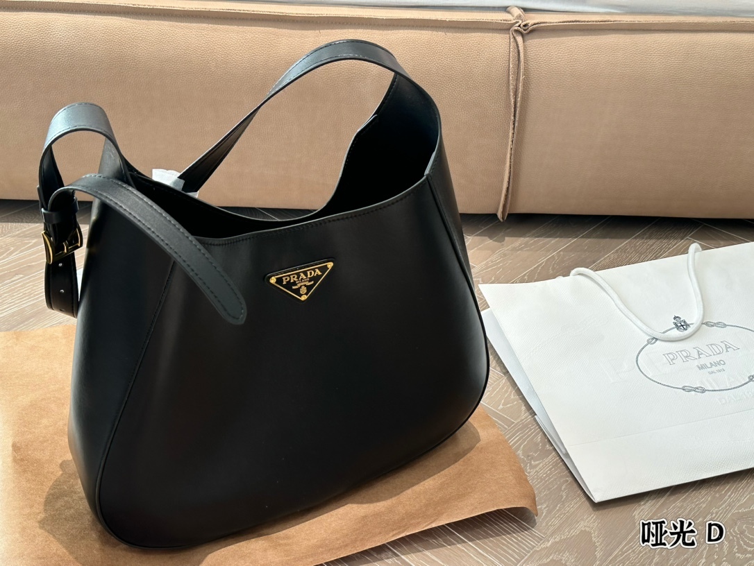 Prada Brown Logo-Accented Bag 087