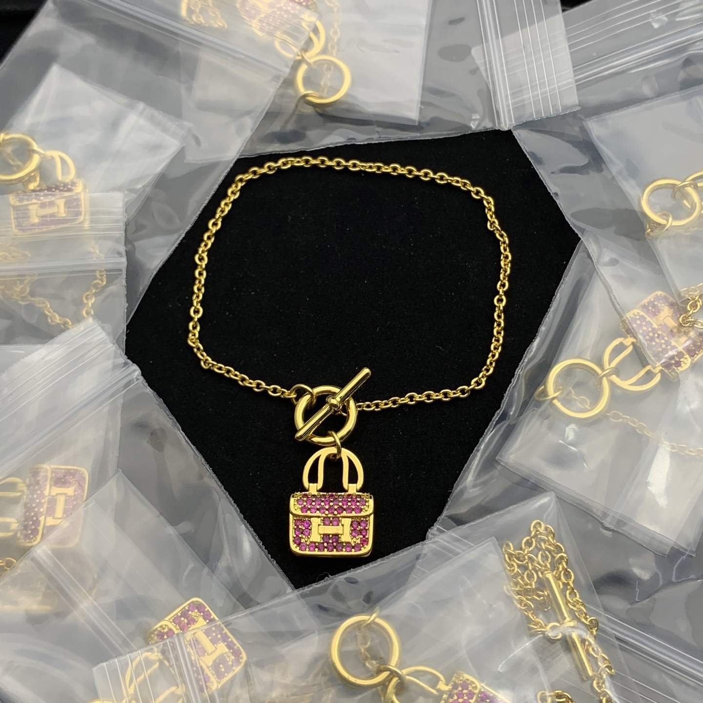 Hermes h Gold Logo-Accented Bracelet 052