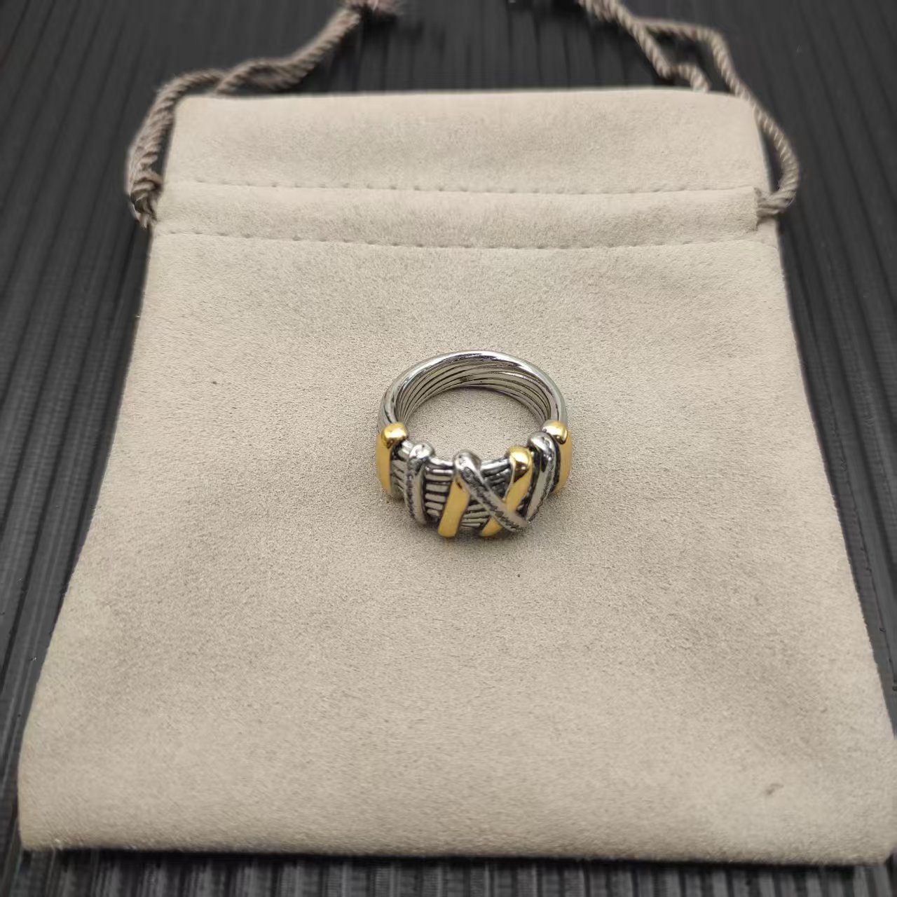 David Yurman Silver Logo-Accented Ring 300