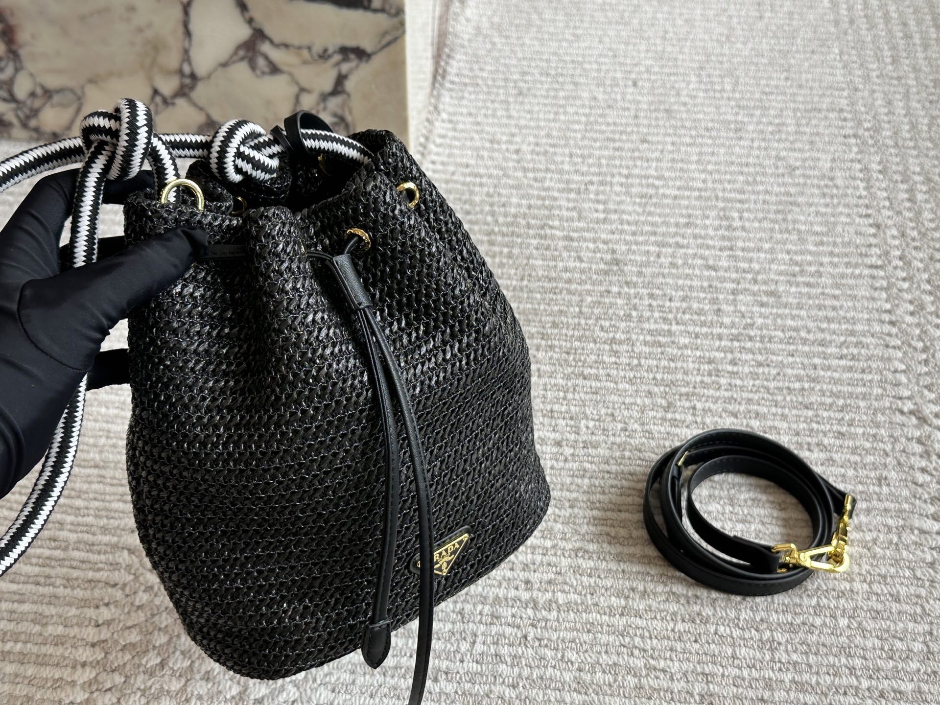 prada bag hobo 013