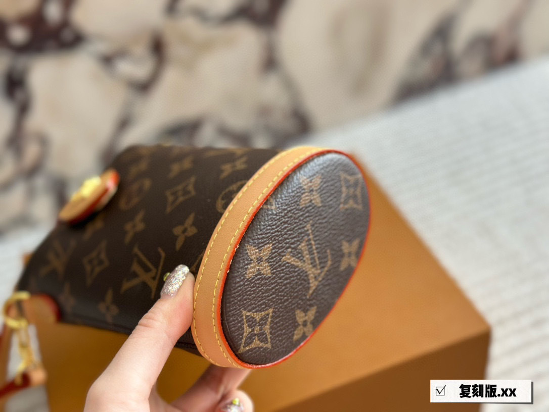 LV Rose Gold Logo-Accented Bag 1493