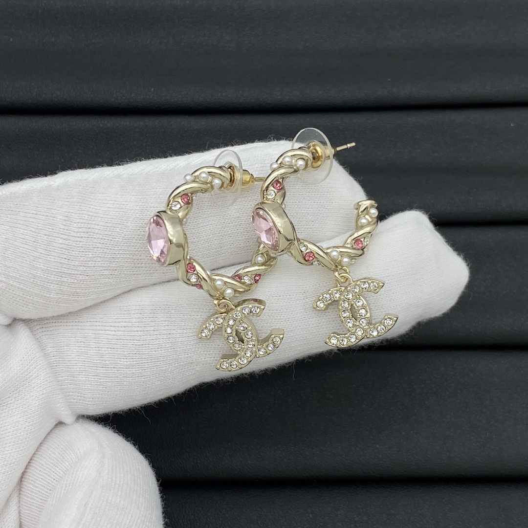 Chanel Rose Gold Vintage-Inspired Earrings 002